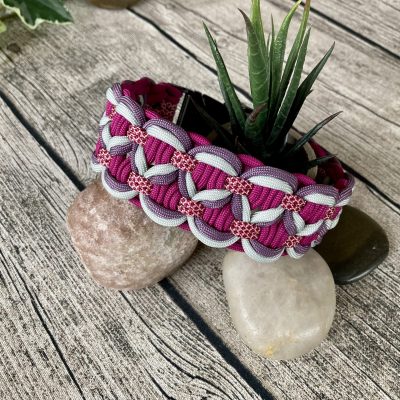 Breites Hundehalsband aus handgeflochtenem Paracord in Farbkombi PinkMelody