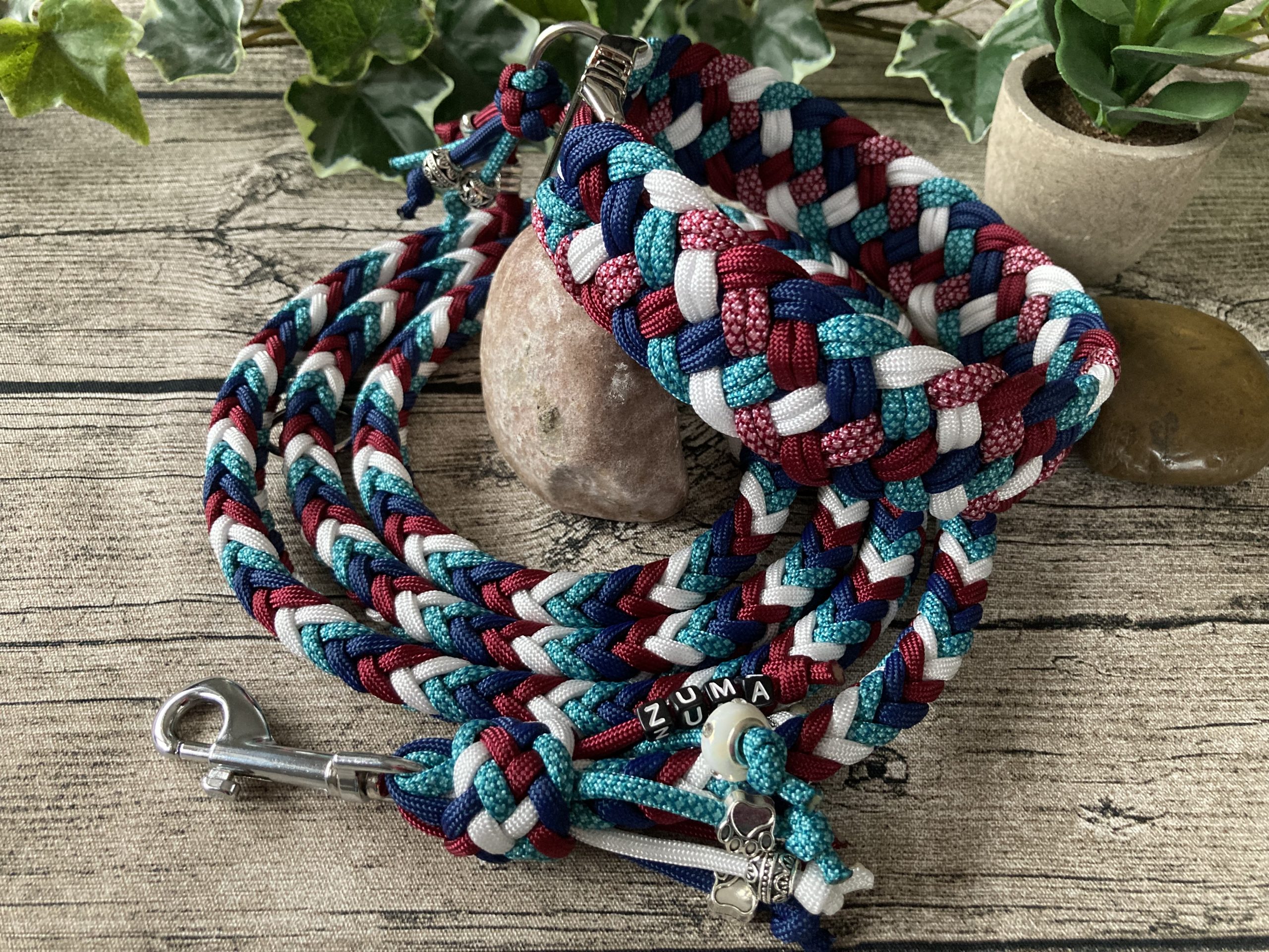 Breites Hundehalsband aus handgeflochtenem Paracord in Farbkombi WinterFlame – Bild 5