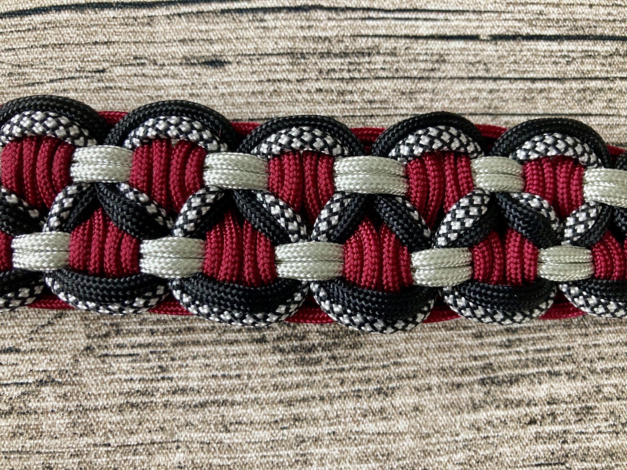 2024-01-17 12.38.34 Breites Hundehalsband aus handgeflochtenem Paracord in Farbkombi RegalRed – Bild 4